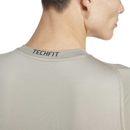 Pánské fitness triko - adidas TECHFIT COMPRESSION TRAINING T-SHIRT - 7