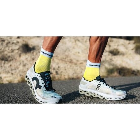 Běžecké ponožky - Compressport PRO RACING SOCKS V4.0 RUN HIGH - 6