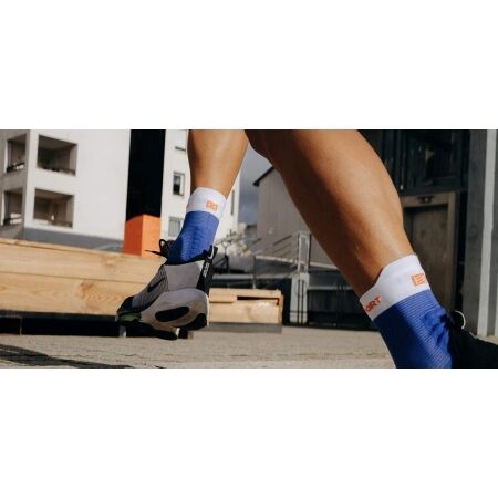 Běžecké ponožky - Compressport PRO RACING SOCKS V4.0 RUN HIGH - 5